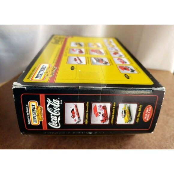 Matchbox Collectibles 1930 FORD MODEL A VAN Coca Cola Brand Red White 1:43 37971 - Picture 12 of 16